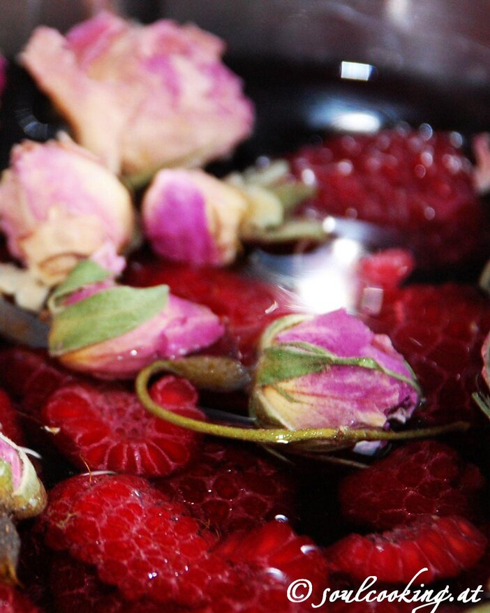 Rosen-Himbeer Sirup - SONNENTOR.com
